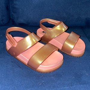 Mini Melissa pink sandals